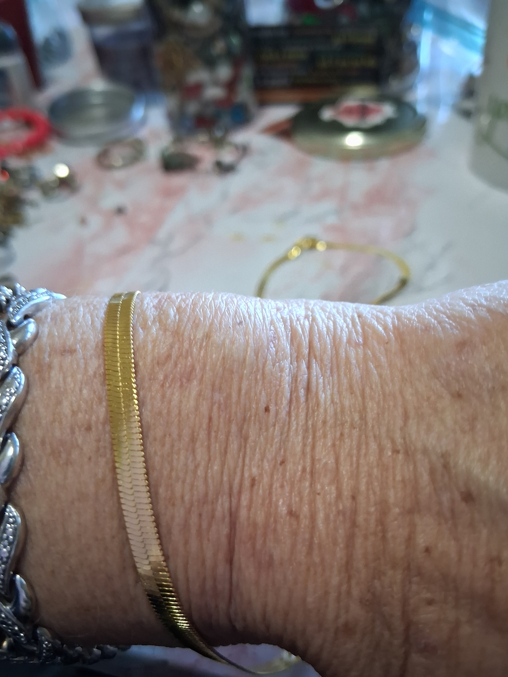 Source Unknown Gold Tone Herringbone Necklace and Bracelet Set - Picture 3 of 4